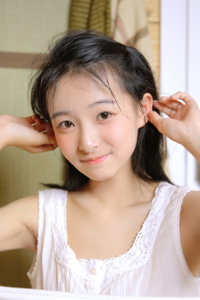 美女100%裸体无内衣内裤